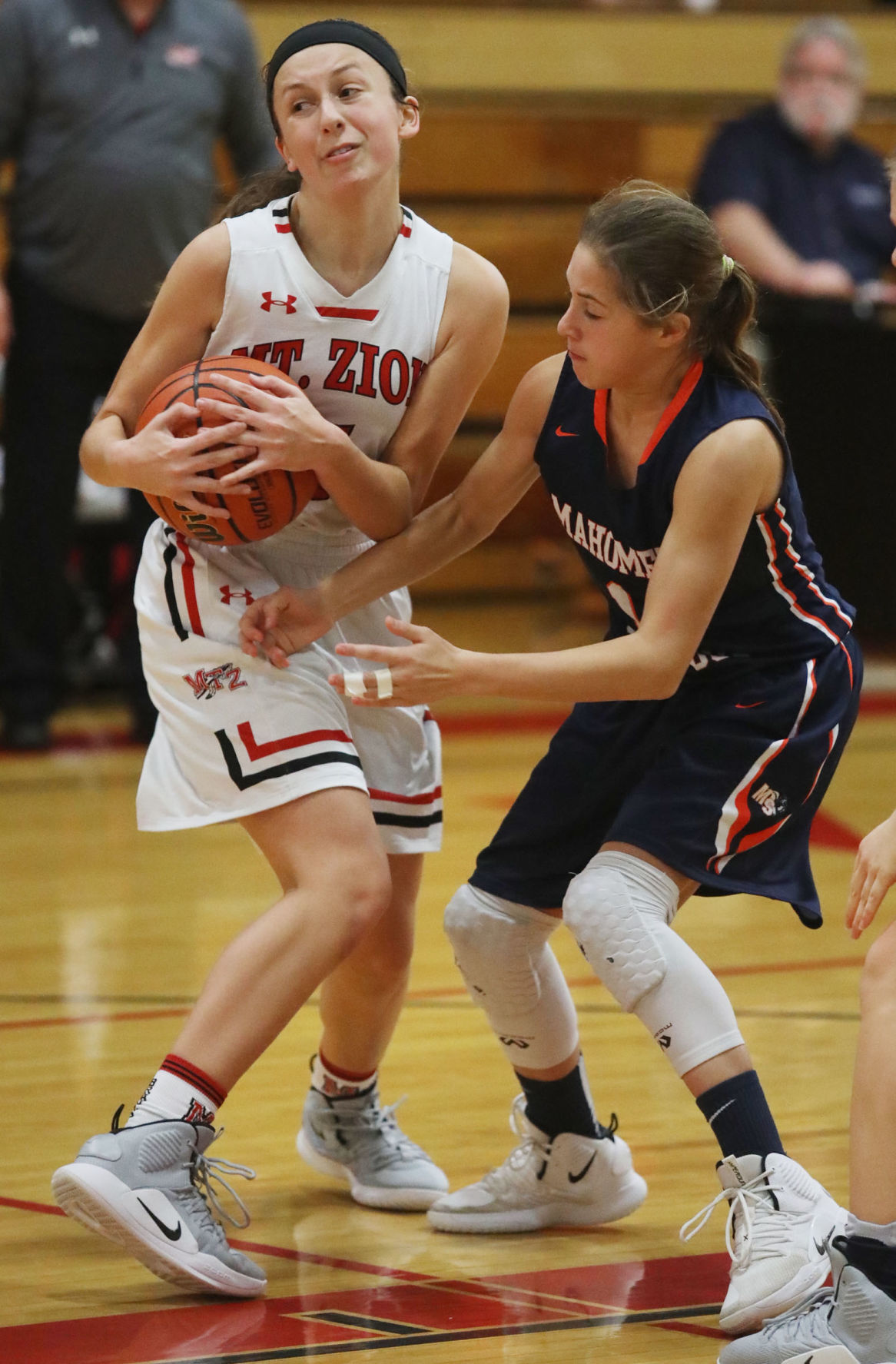 Mount Zion vs Mahomet Seymour girls basketball 1 1.7.19.jpg